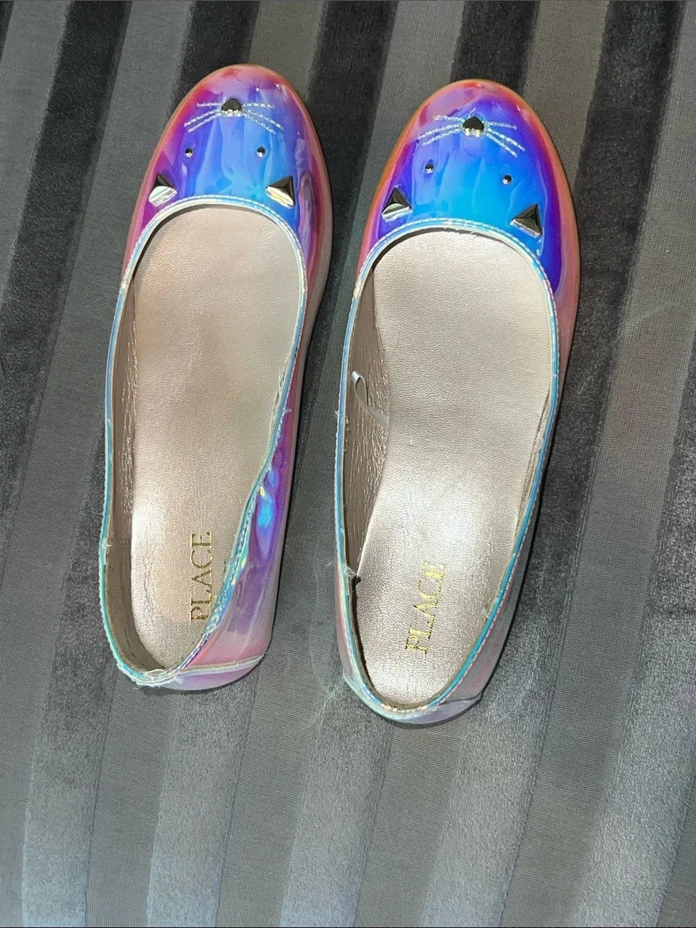 Holographic Iridescent Cat Face Studded Flat Shoes Sz 6.5 🐱